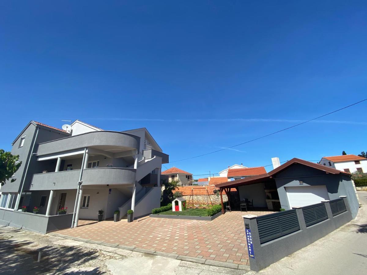Apartments Nada Sukošan Exteriör bild